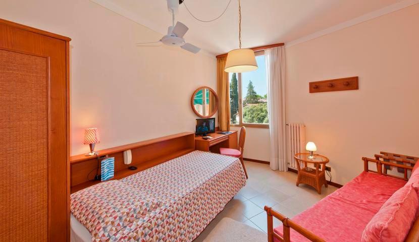 Hotel Gabbiano - Garda Lake Collection Luaran gambar