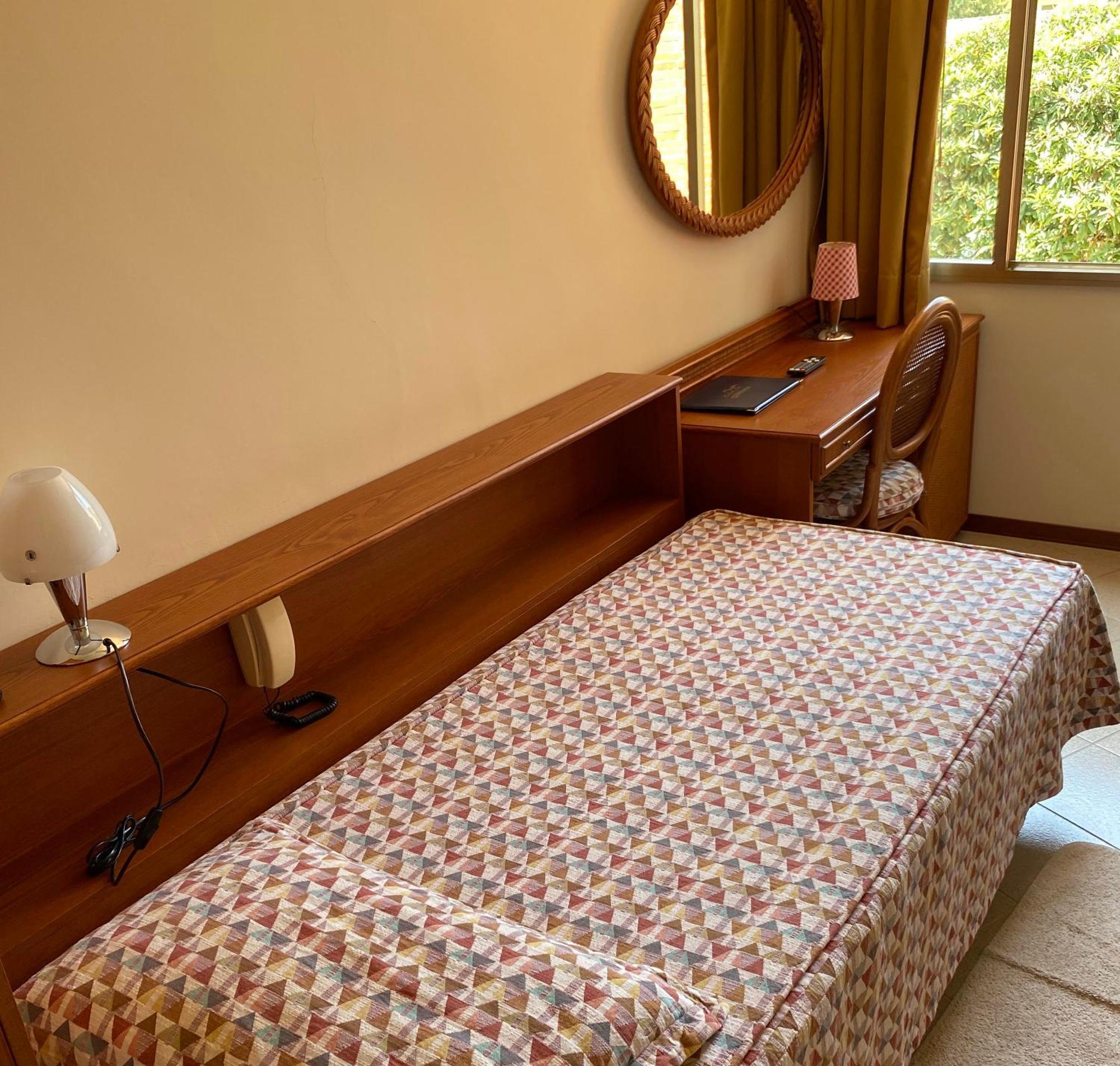 Hotel Gabbiano - Garda Lake Collection Luaran gambar