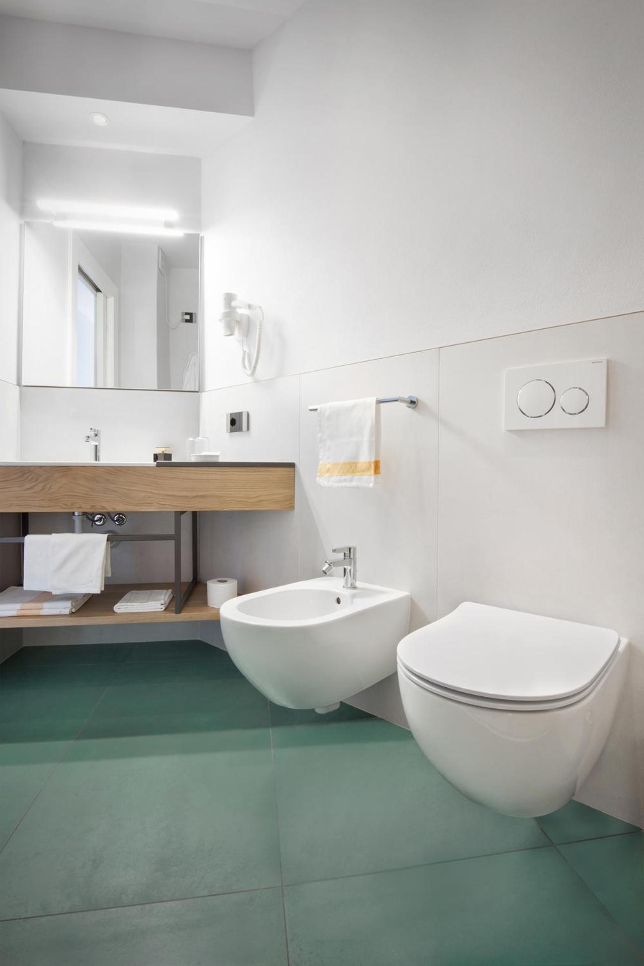 Hotel Gabbiano - Garda Lake Collection Luaran gambar
