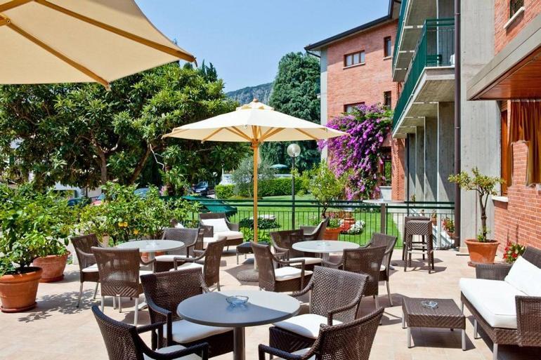 Hotel Gabbiano - Garda Lake Collection Luaran gambar